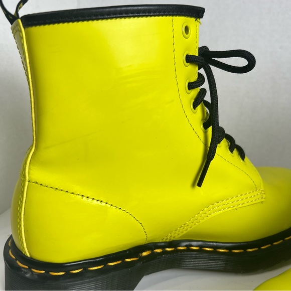 Dr. Martens 1460 Neon Sulphur Green Women’s Size 9/Men’s 8-Leather Boots - Picture 5 of 16